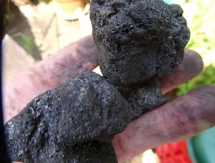 Photo of free Black material to keeps gas hot (Anglel near Chapel Market N1) #2