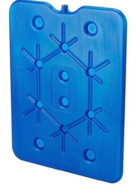 Photo of Thin or gel freezer ice packs for lunch bags (Monkwick CO2) #2
