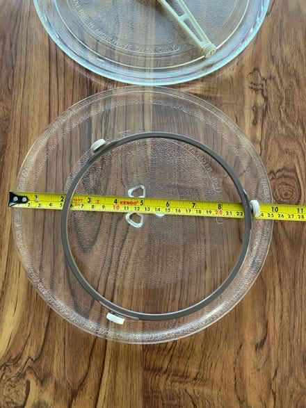 Photo of free 2 microwave oven plates 2 sizes (Bridlington) #2