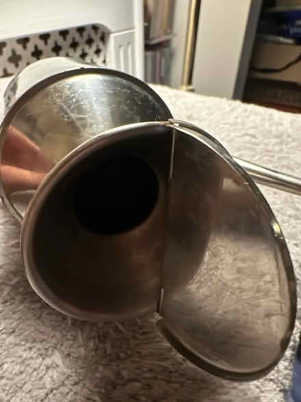 Photo of free oil can (Ashford TW15) #2