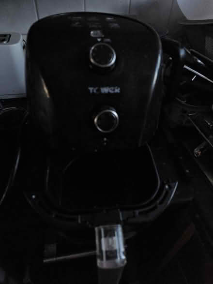 Photo of free Fully working Air Fryer (Goodmayes IG3) #4
