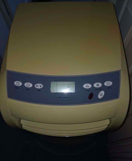 Photo of free Air con unit - spares or repair (Chippenham SN14) #2