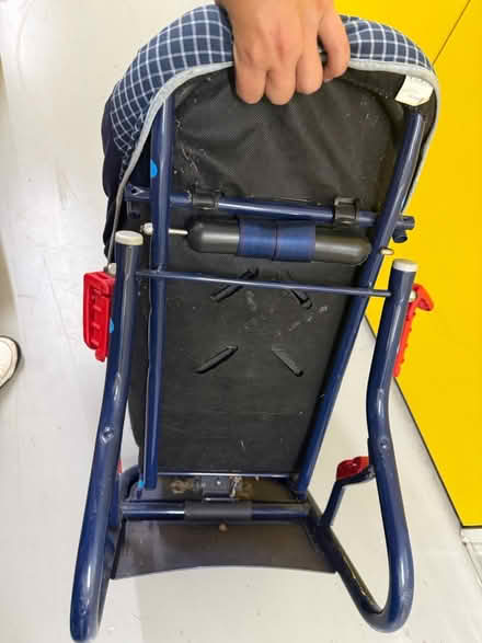 Photo of free Forward facing baby seat (SW1V 2SW) #3