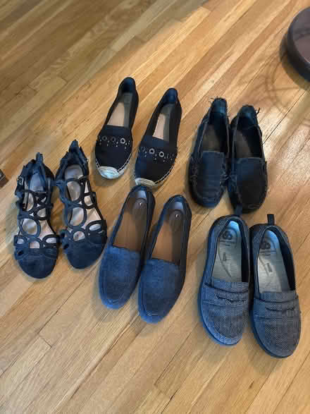 Photo of free Women’s 6-6.5 shoes (Ossining) #1
