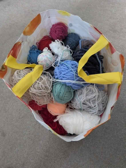 Photo of free Bag of wool oddments (Stanway CO3) #1