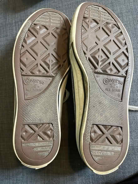 Photo of free Size 4 converse (Cardonald, Glasgow, G52) #3