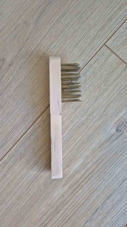 Photo of free Small metal brush (Kidlington OX5) #2