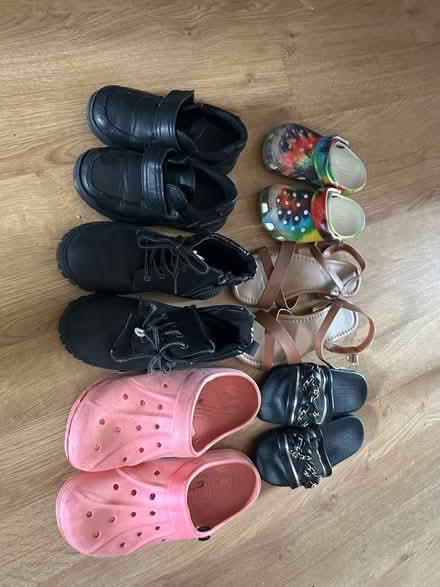 Photo of free Kids shoes boys and girls (SE9) #1