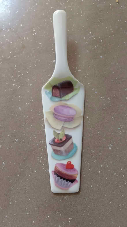 Photo of free Ceramic cake slice (Weston BA1) #1