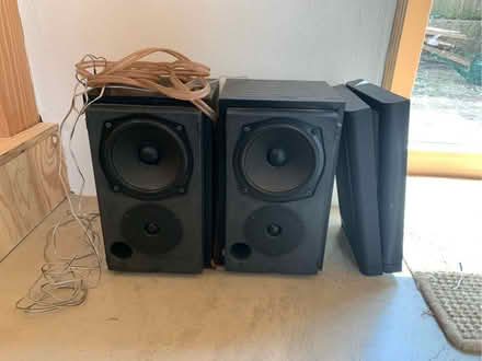 Photo of free Pair black speakers - not working (Manor Court E10) #1