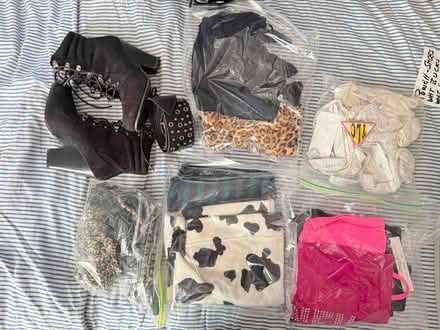 Photo of free Makeup & wardrobe (Clinton Hill, Brooklyn) #3