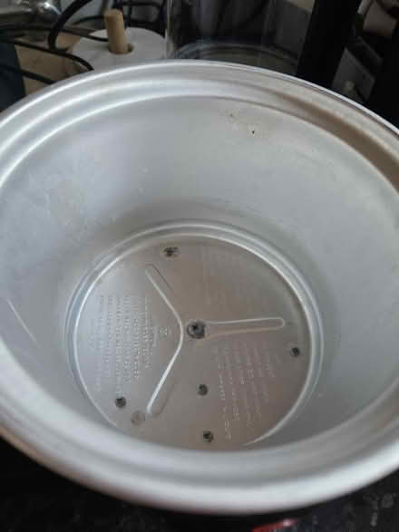 Photo of free Rice cooker (Goodmayes IG3) #3