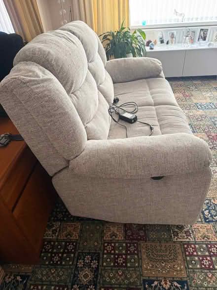 Photo of free 2 seater electric recliner (Market Drayton TF9) #1