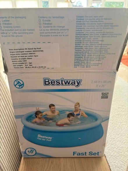 Photo of free Large paddling pool (Weybridge KT13) #1