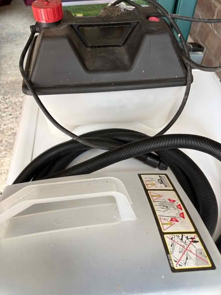 Photo of free Wallpaper Stripper (Corringham SS17) #2