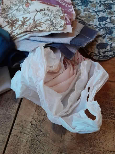 Photo of free Fabric Remnants Roll of velcro (Earley RG6) #3