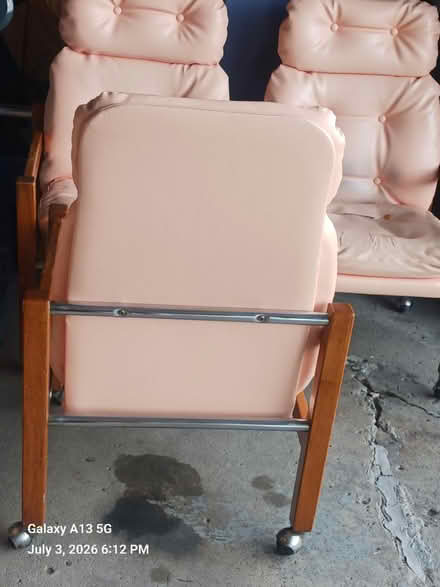 Photo of free 4- Leather chairs need reupholstery (Mi.& Middlebelt , Inkster Mich) #1