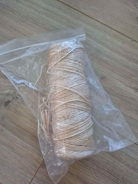 Photo of free Spool of tough synthetic cord/thread (Kidlington OX5) #2
