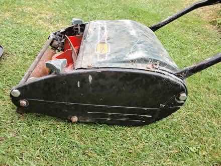 Photo of free Push cylinder mower BROKEN (Belper DE56) #1