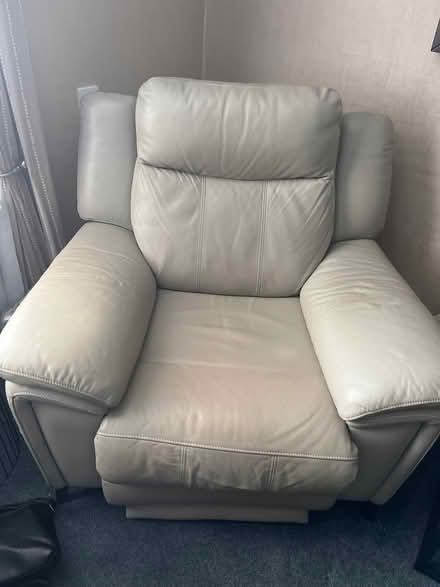Photo of free Electric reclining chair (Law DD3) #1