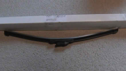Photo of free Skoda Fabia 2010 Mk 2 front wiper (St Albans AL4) #1