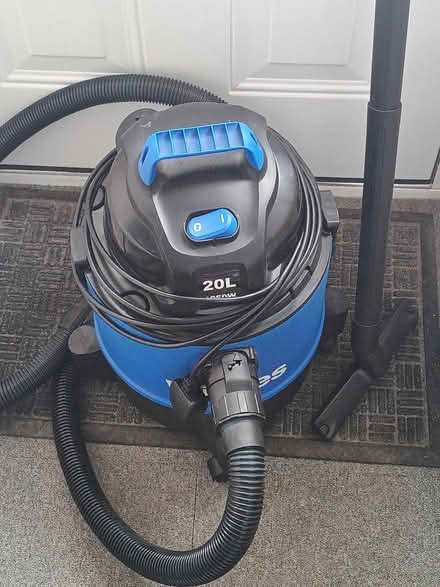 Photo of free Wickes wet and dry vacuum (Matson, Gloucester GL4 6) #1