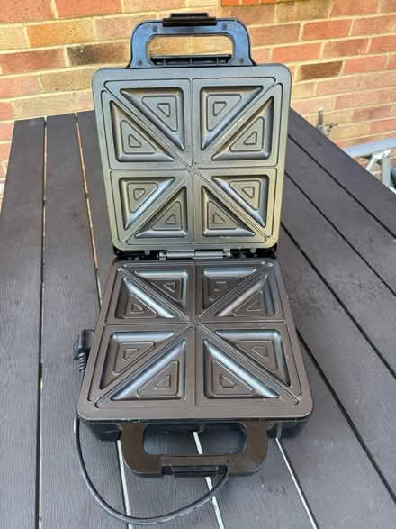 Photo of free Toastie maker (Wokingham RG40) #1