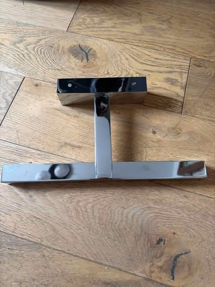 Photo of free Bathroom wall light - chrome (London Rd, HW HP11) #1