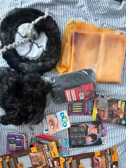 Photo of free Makeup & wardrobe (Clinton Hill, Brooklyn) #4