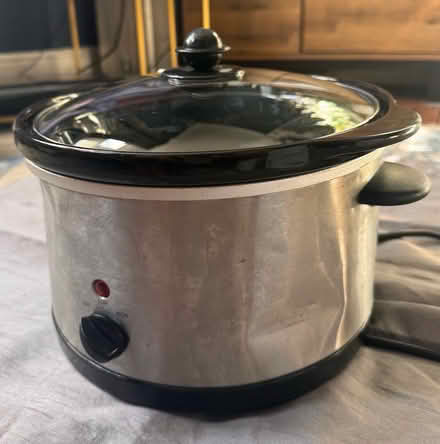 Photo of free Slow Cooker (SE4) #1