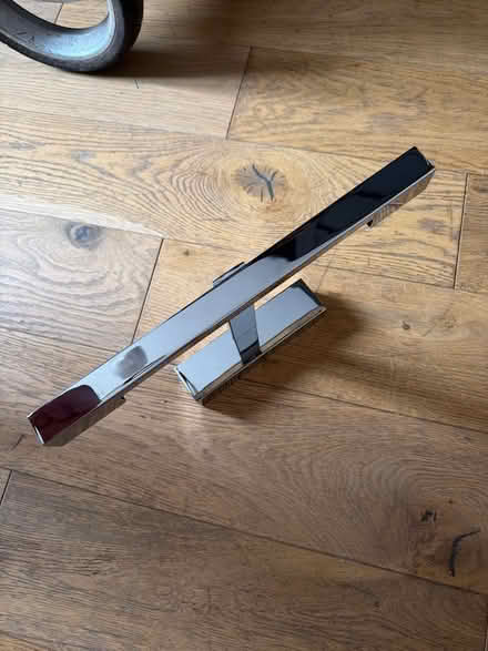 Photo of free Bathroom wall light - chrome (London Rd, HW HP11) #2