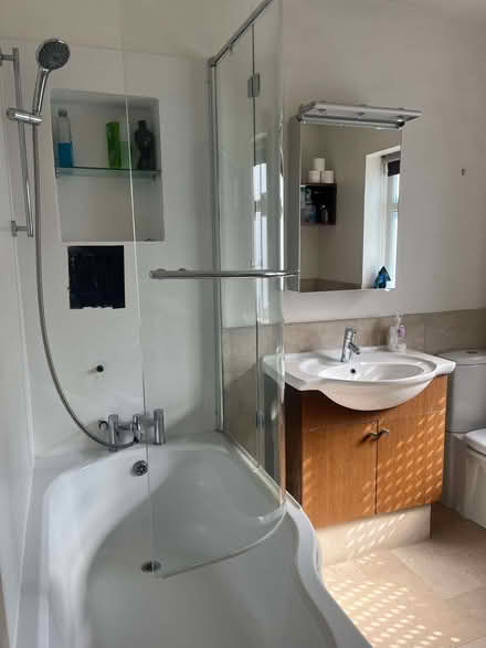 Photo of free Bathroom fittings (Tunbridge Wells N. TN4) #1