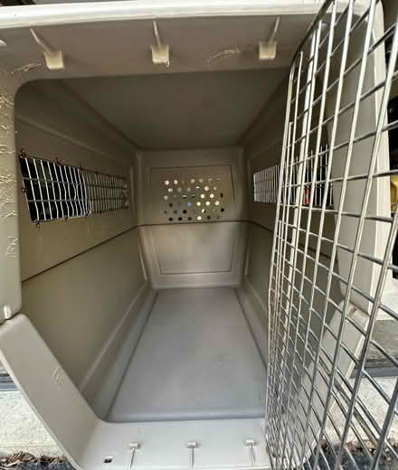 Photo of free Petmate Giant Vari Kennel (Port Murray, NJ) #2