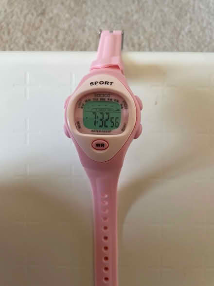 Photo of free Kids watch (Mill Hill (NW7)) #1