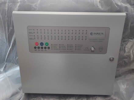 Photo of free A conventional fire alarm panel (SE14 6rt) #4