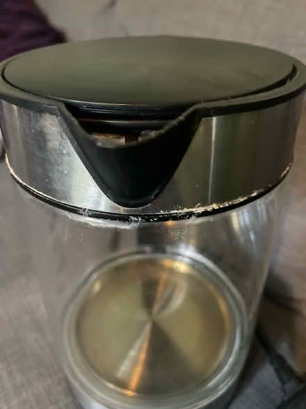 Photo of free Working Kettle -leaks when pours (Cardonald, Glasgow, G52) #3