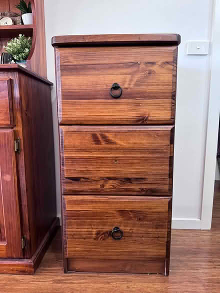 Photo of free 3 drawer filing cabinet (Moncrieff) #1