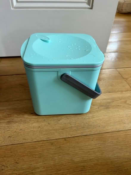Photo of free Small table top green caddy (Near Kew Gardens, Richmond) #1