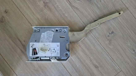 Photo of free Cabinet damped lift-up flaps (Kidlington OX5) #3
