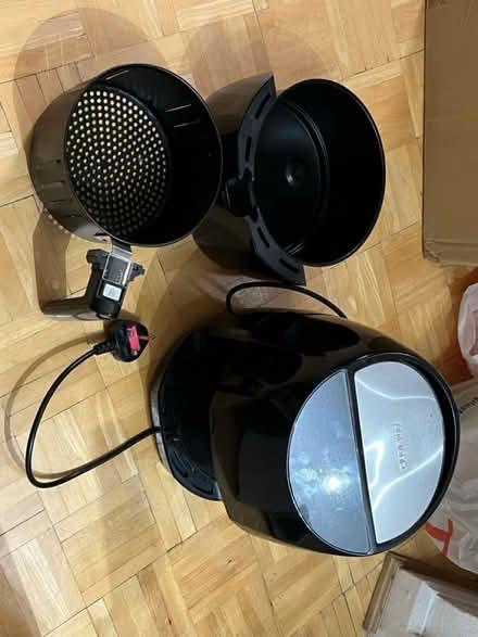 Photo of free Air fryer (WN6 Shevington) #1