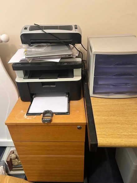 Photo of free Home desk and seperate drawers unit (Gidea Park Romford RM2) #1