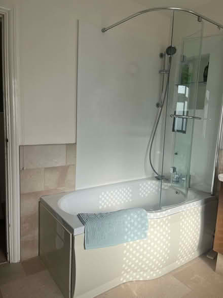 Photo of free Bathroom fittings (Tunbridge Wells N. TN4) #3