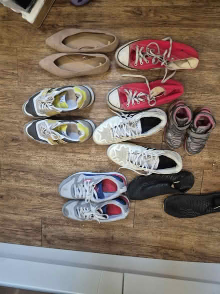 Photo of free Trainers m'en size 9 - 10.5 (SK3 cheadle heath) #1