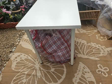 Photo of free white IKEA table (SE15) #2