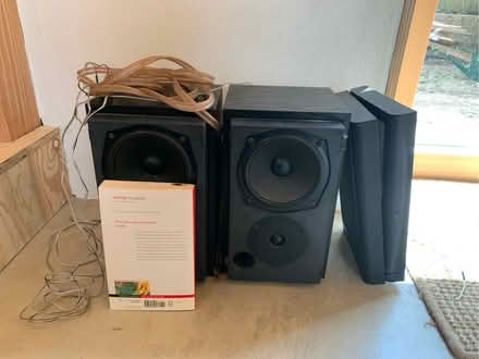 Photo of free Pair black speakers - not working (Manor Court E10) #2