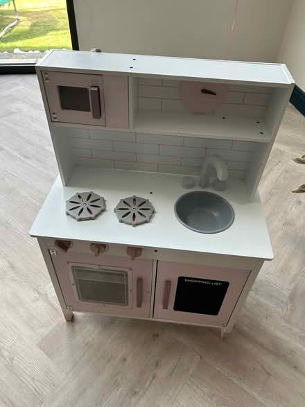 Photo of free Play kitchen (Davyhulme M41) #2