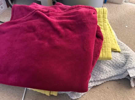 Photo of free 3 blankets (CR7) #1
