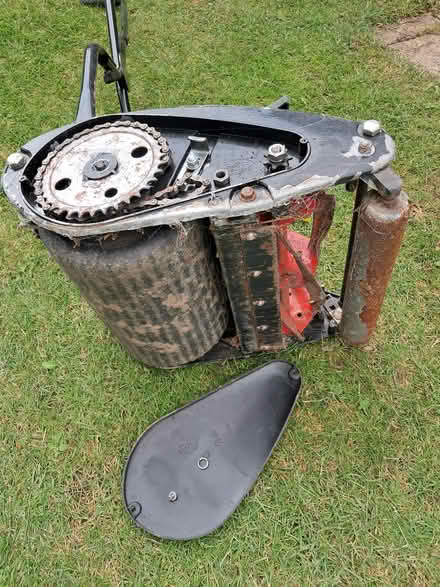 Photo of free Push cylinder mower BROKEN (Belper DE56) #2