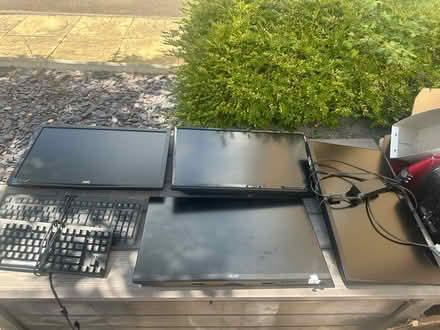 Photo of free 9 computer screens (KT2 Lower Kings Road) #1