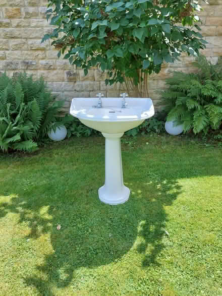 Photo of free Victorian style bathroom pedestal basin (North Woodchester GL5) #1